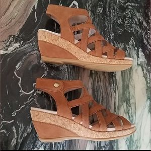 Dansko Cecily Camel Milled Nubuck Sandals